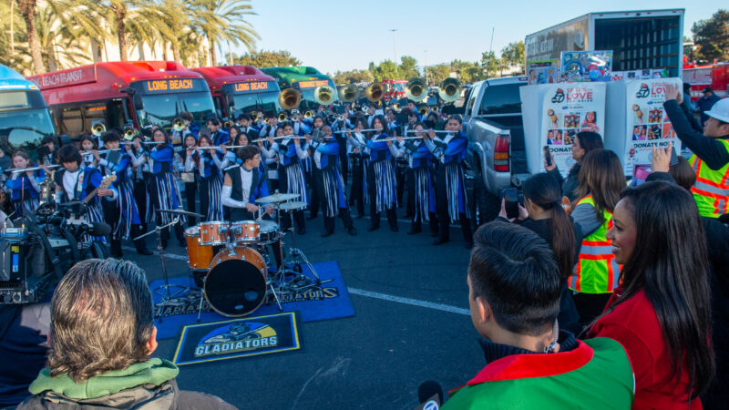 On Friday, December 5, 2025, the County of Los Angeles Fire Department (LACoFD) will join with ABC7 and local fire departments at the Community Toy Drive at the Los Cerritos Center.