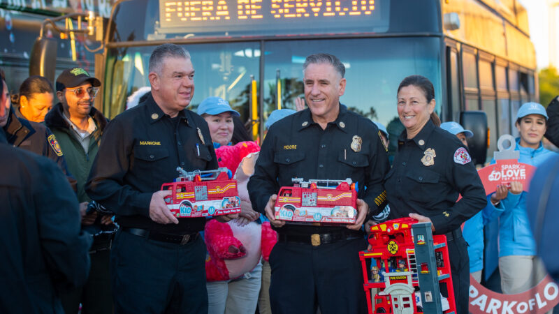 On Friday, December 5, 2025, the County of Los Angeles Fire Department (LACoFD) will join with ABC7 and local fire departments at the Community Toy Drive at the Los Cerritos Center.